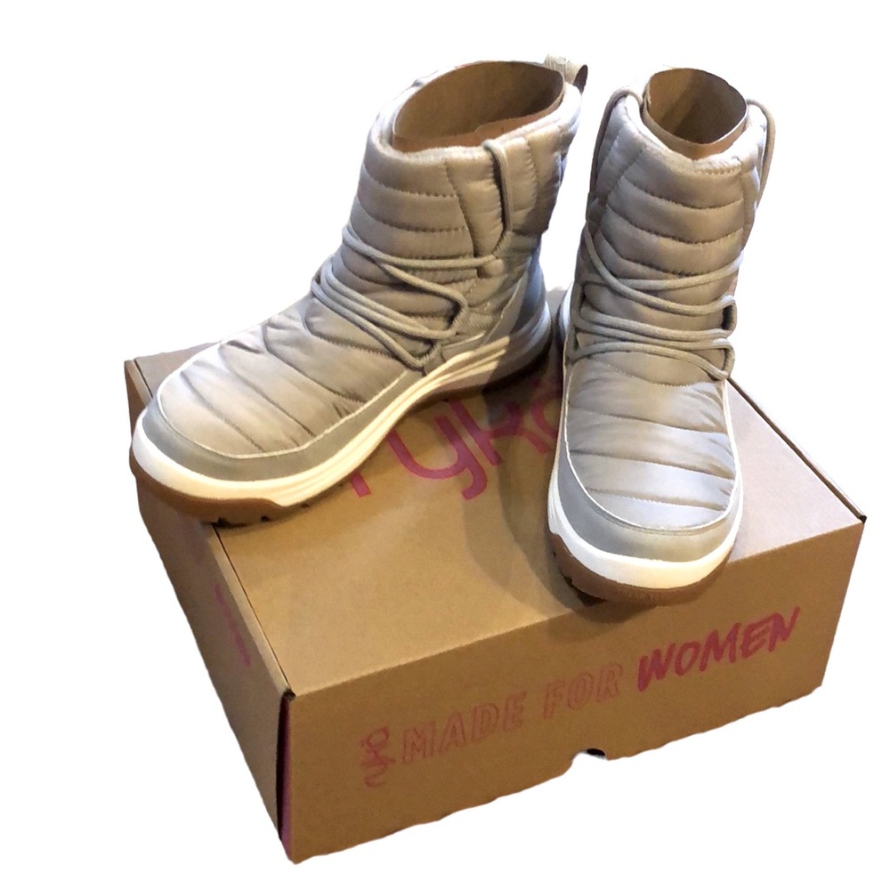 RYKA HIGHLIGHT WINTER BOOT PALOMA GREY US SIZE 8 NEW IN BOX